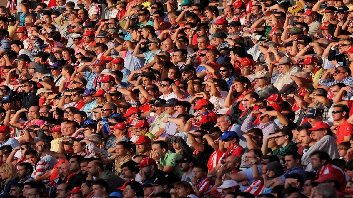 Almeria football fans